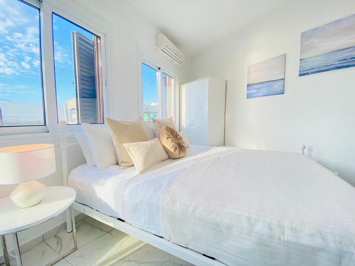 Phaedrus Living : Luxury Flat Lighthouse 75 Apartamento Pafos Exterior foto